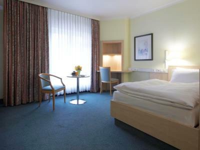 Intercityhotel Altona Отель