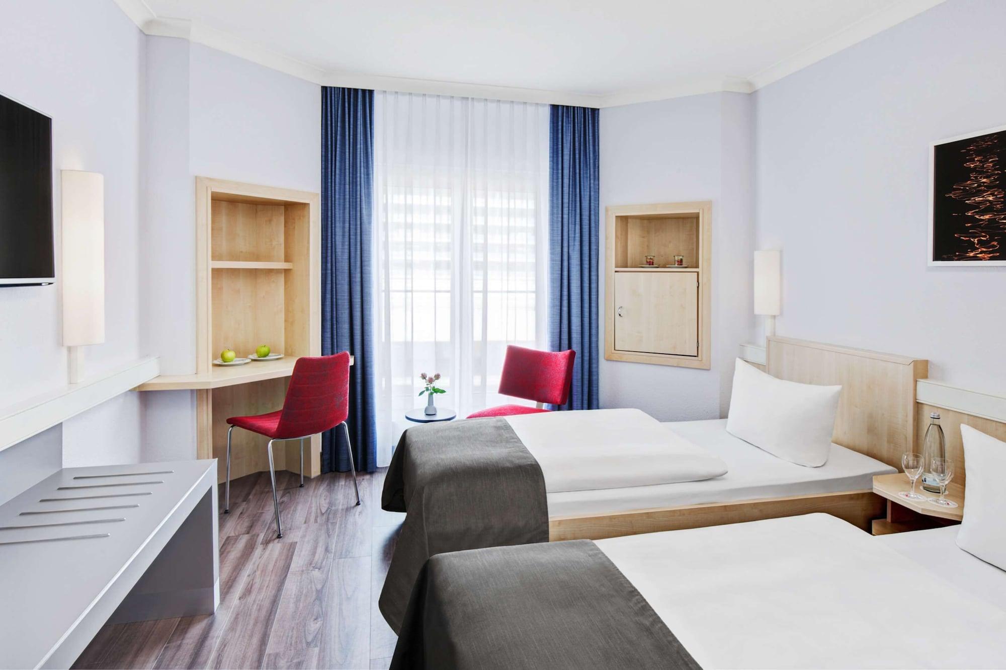 Intercityhotel Altona Отель Гамбург