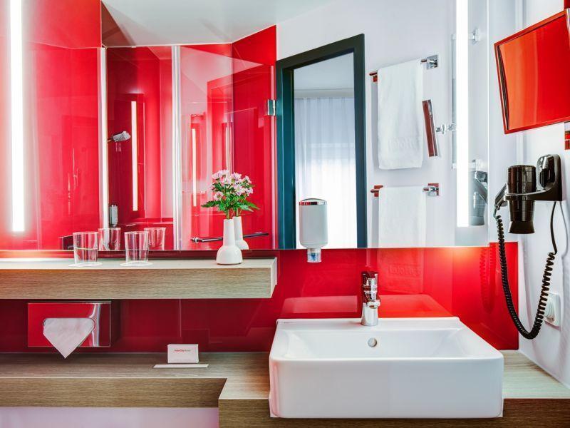 Отель Intercityhotel Altona 3*