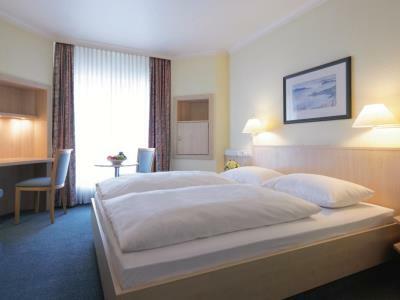 Intercityhotel Altona Отель Гамбург